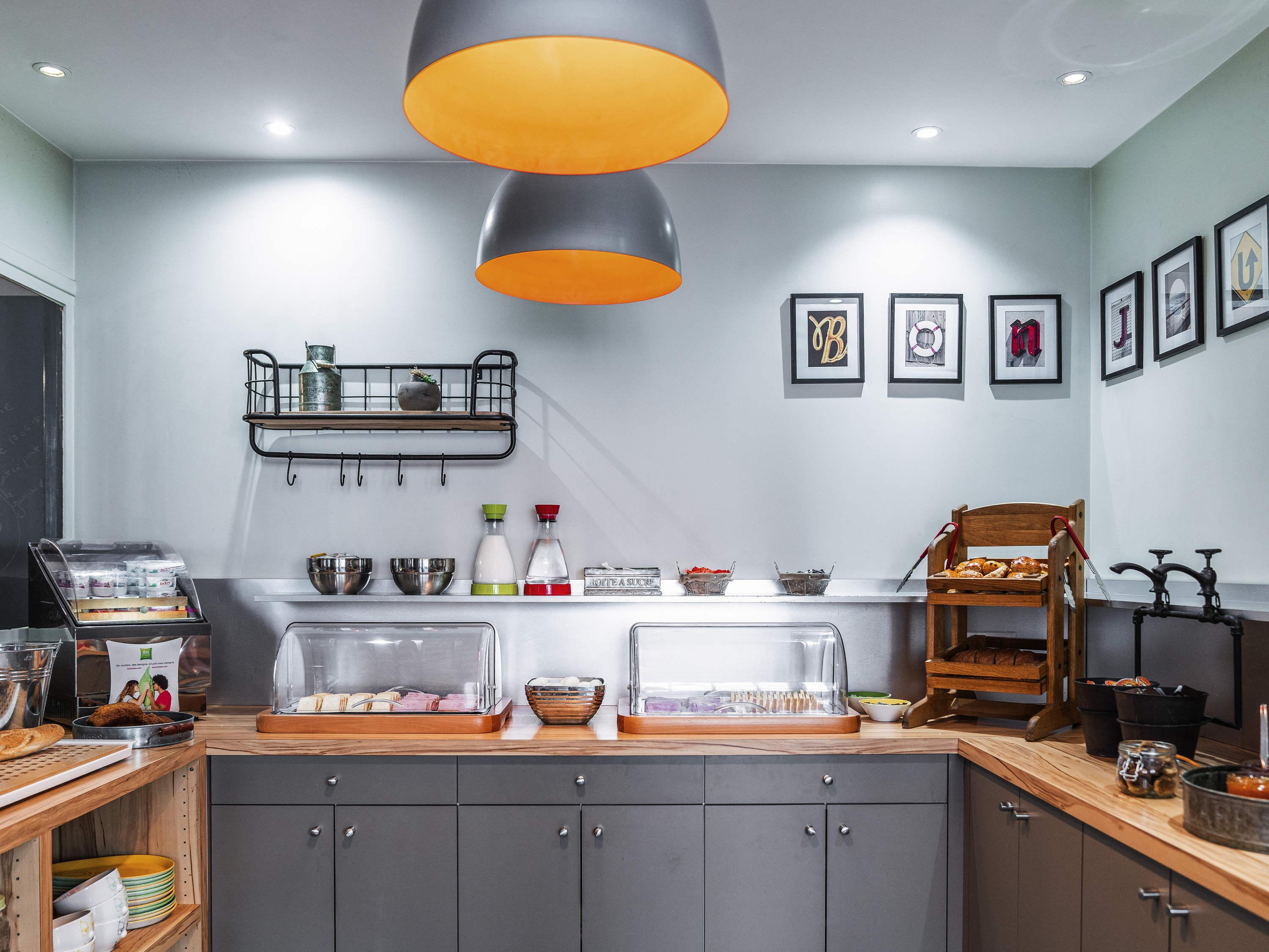 Ibis Styles Paris Montmartre Nord Hotel Bagian luar foto